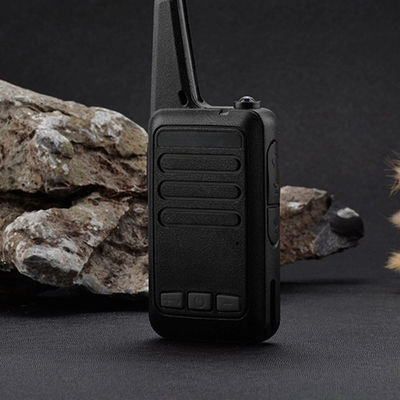 8W à double bande Vhf Uhf mains Bf Licence gratuite Walkie Talkie Meilleure portée 5-8km pour l'extérieur