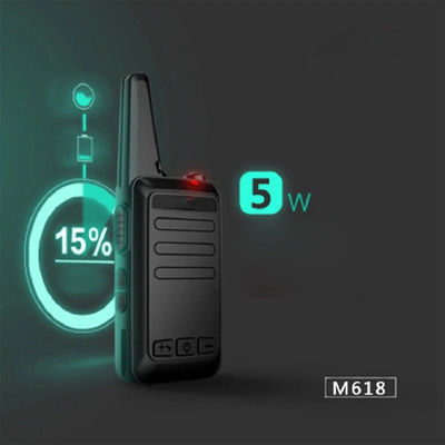 8W à double bande Vhf Uhf mains Bf Licence gratuite Walkie Talkie Meilleure portée 5-8km pour l'extérieur