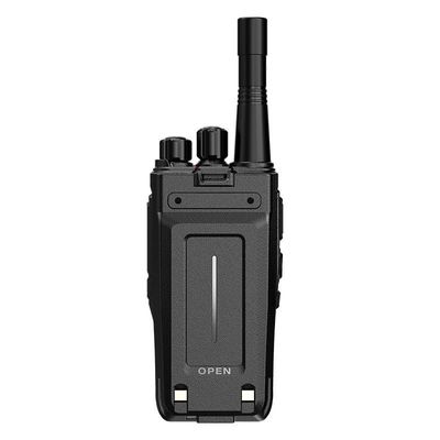 Émetteur-récepteur UHF FM portatif à deux voies Radio 8W Radio portable à bande unique Walkie Talkie