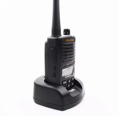 3 à 10 km portée de parole numérique DPMR commercial radio à deux voies walkie-talkie pour Mag One VZ-D135