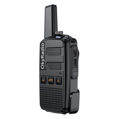 Radios portables à deux voies de 5 W en noir avec batterie rechargeable et chargeur USB