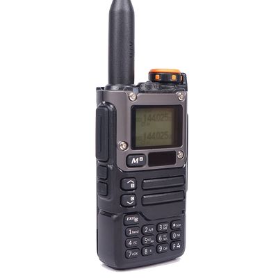 Interphone de restaurant hôtel VHF UHF Walkie Talkie portable avec une batterie au lithium-ion de 1600 mAh