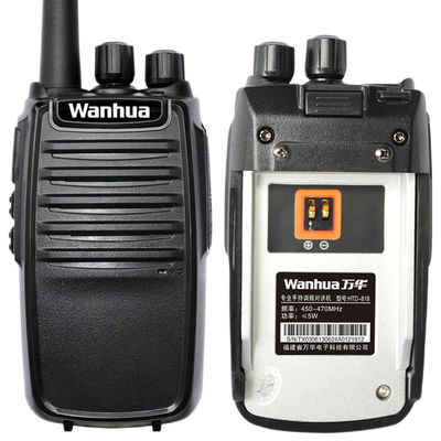 Radio portable à longue portée UHF/VHF à haute puissance 5W de Walkie Talkie Manufacture