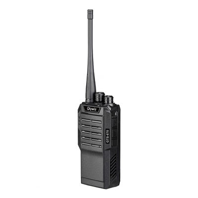 Batterie de 2000 mAh Capacité de batterie Dual-Band Walkie Talkie pour hôtel et extérieur 5W 400-470MHz