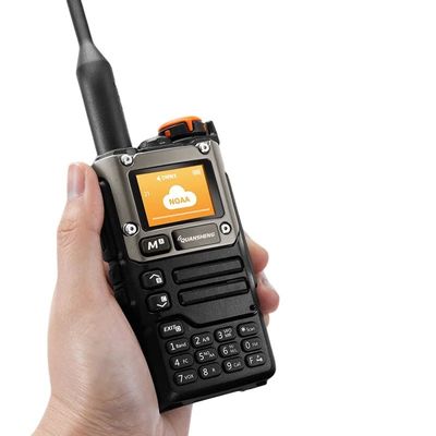 Radio analogique à double bande à deux voies walkie-talkie noir portable pour une communication fluide