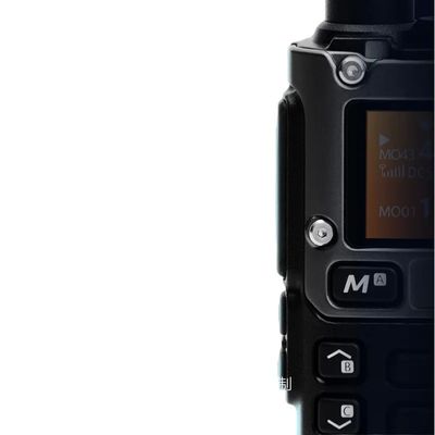 Radio analogique à double bande à deux voies walkie-talkie noir portable pour une communication fluide
