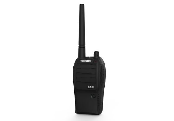Radio à double bande étanche avec une impédance d'antenne de 50Ω et une capacité de batterie de 3800 mAh