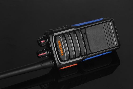 Voie parlée à deux voies VHF UHF Fréquence de type 3,7V Voltage de fonctionnement