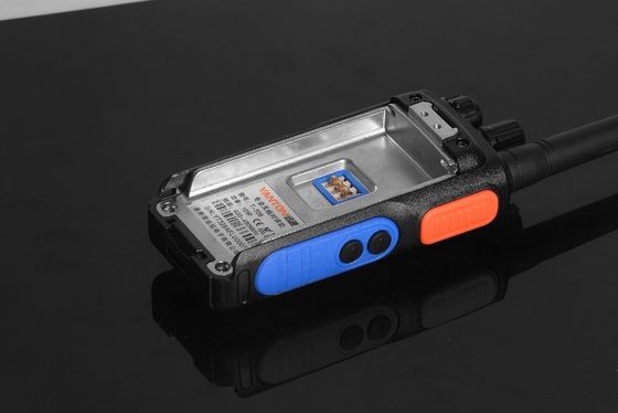 Voie parlée à deux voies VHF UHF Fréquence de type 3,7V Voltage de fonctionnement
