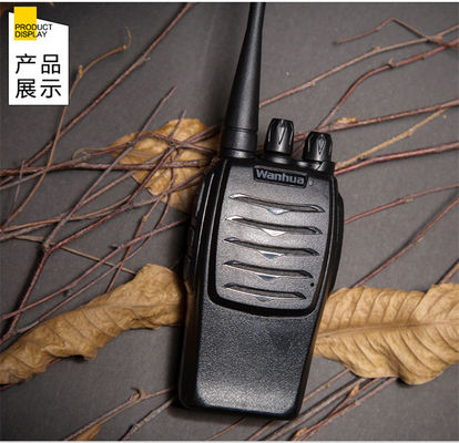 Les radios à fréquence UHF de type 2W ont une puissance de sortie