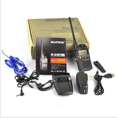 UV-3R longue portée à double bande UHF VHF Radio pratique à deux voies avec écran LCD Walkie Talkie
