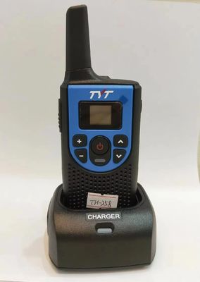 Produits en 2024 Chargeur walkie-talkie Radio PMR446 avec puissance de sortie de 8 Watt 110*55*32mm