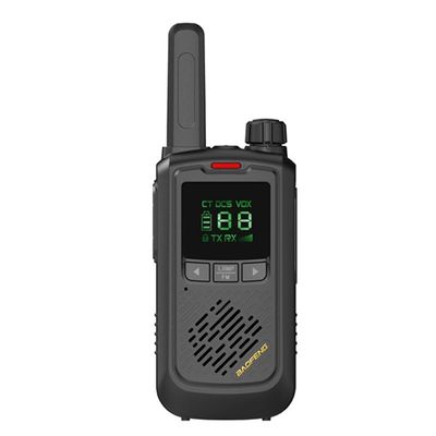 Baofeng T17 Walkie Talkie Temps d'arrêt et Vox Fonction 58x28.5x172mm 5w Puissance de sortie