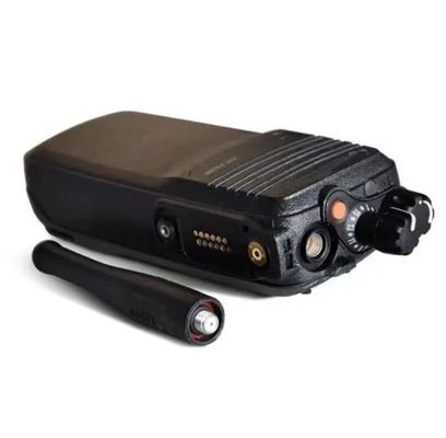 P8200 original Dp3400 Xpr6300 Dgp4150 VHF numérique P8200 portable à 2 voies pour longue distance