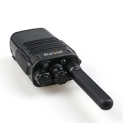 Produits de Walkie Talkie de Baofeng F8 V8 PC Piles automatiques Vox programmables économiser 103 * 55 * 31 mm