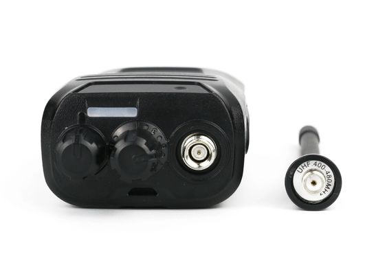 Radio numérique DMR pour les campings Plage de fréquence 136-174MHz/400-470MHz 127*55*35mm