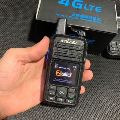 Portable 4G Walkie Talkie avec GPS carte SIM WCDMA Wifi Bluetooth et Zello sans fil