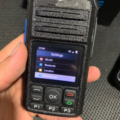 Portable 4G Walkie Talkie avec GPS carte SIM WCDMA Wifi Bluetooth et Zello sans fil