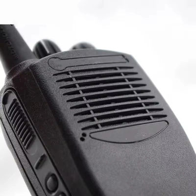 Radio numérique UHF/VHF Walkie Talkie portatif avec batterie lithium-ion et portée de conversation de 5 à 10 km