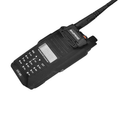 Le dispositif est équipé d'un système d'écoulement de l'eau et de la poussière.