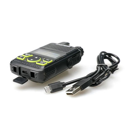 Mini portable portable à double bande walkie-talkie avec puissance de sortie de 5W et fonction VOX