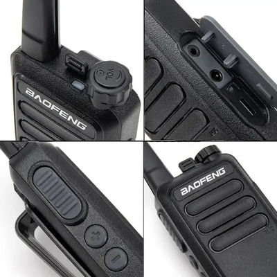 Chargement USB Radio Walkie Talkie à deux voies 115 * 60 * 33 mm avec modèles numériques XIR P3688