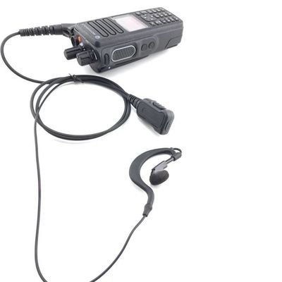 Écouteur walkie-talkie Motorola DP4801E avec une forme en D unique et une norme imperméable à l'eau IPX-4