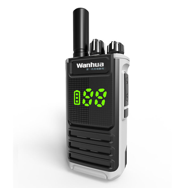Chargeur USB à longue portée de type C Walkie Talkie avec puissance RF de 5W et fréquence 400-480MHz