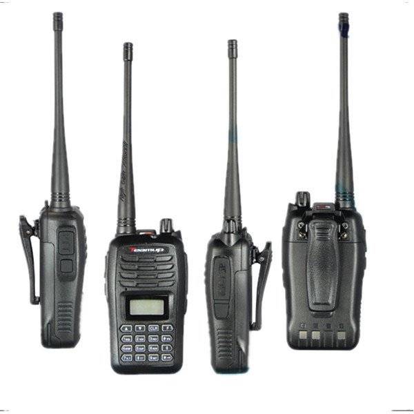 Le plus puissant T550 VHF/UHF walkie talkie avec une puissance de sortie de 4W et 16 canaux de stockage