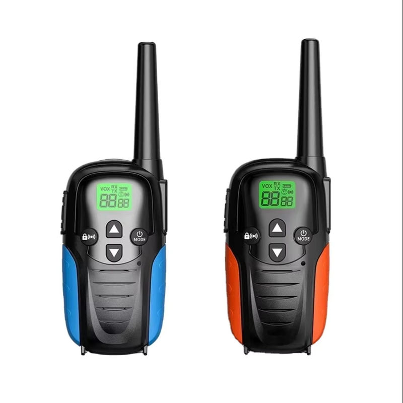 2W Radio HTD833 0-2km Longue portée Walkie Talkie 86g 140*51*34MM